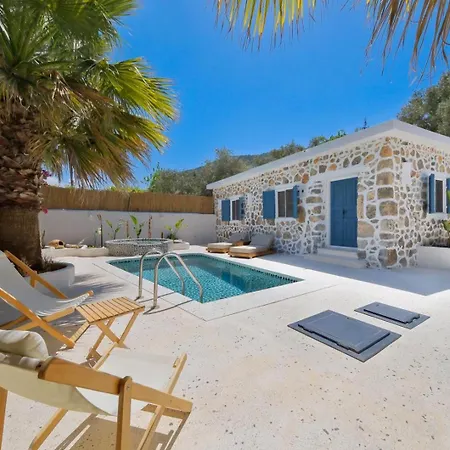 1 Bedroom Luxury In Villa Fethiye